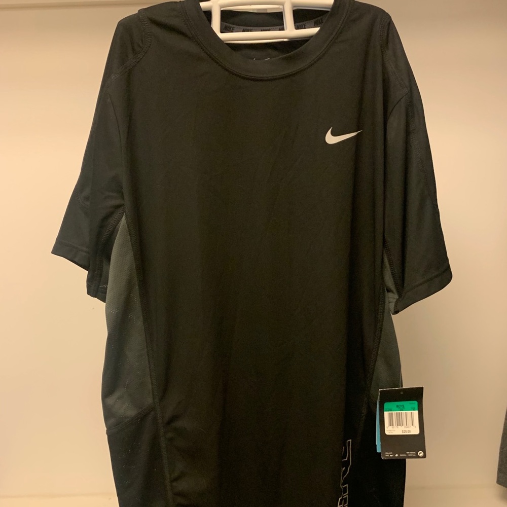 Boys XL Black Nike Dri-Fit Shirt
